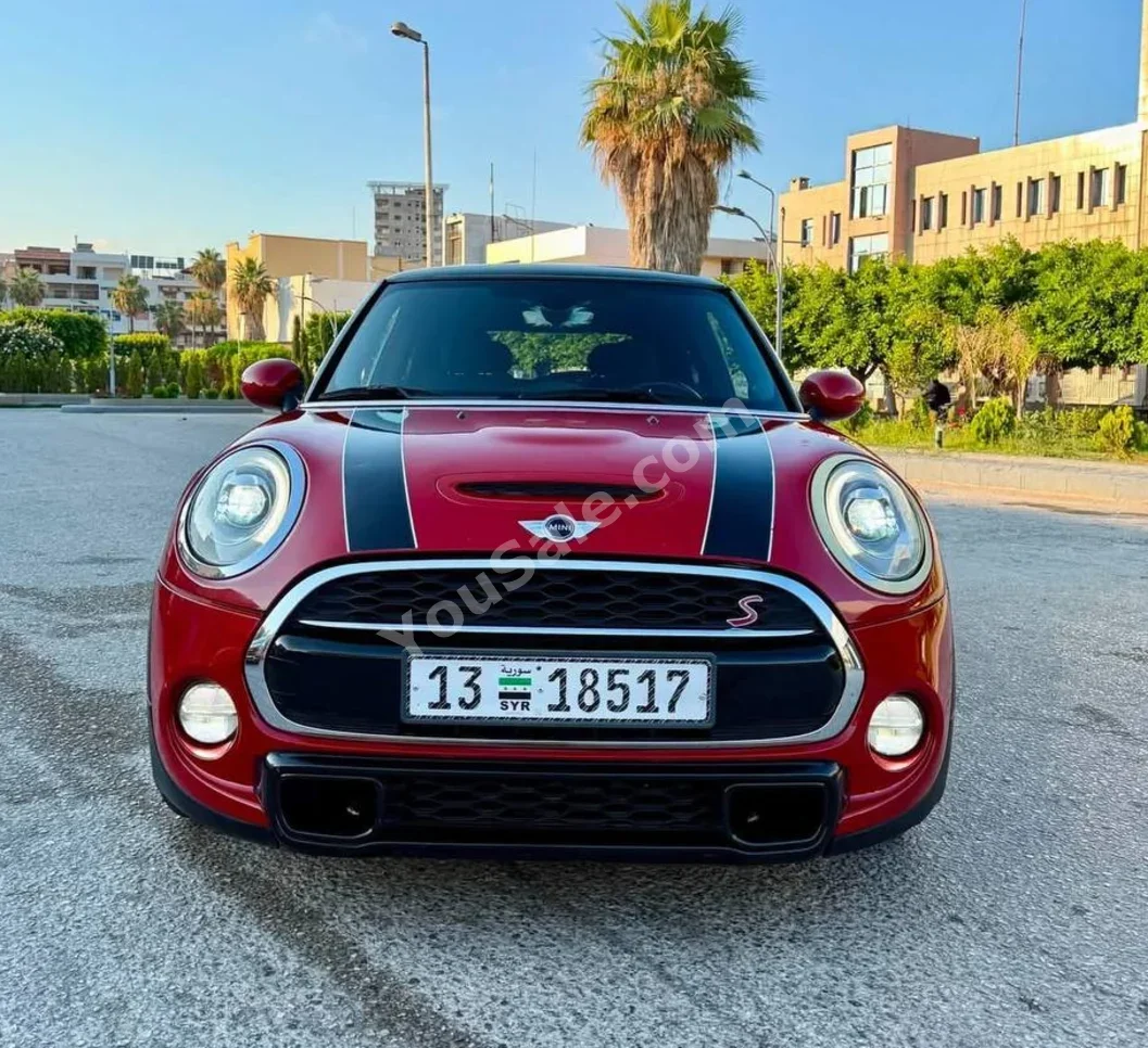 Mini Cooper S 2019 Automatic 115,000 km 4 Cylinder FWD Hatchback Red Gasoline