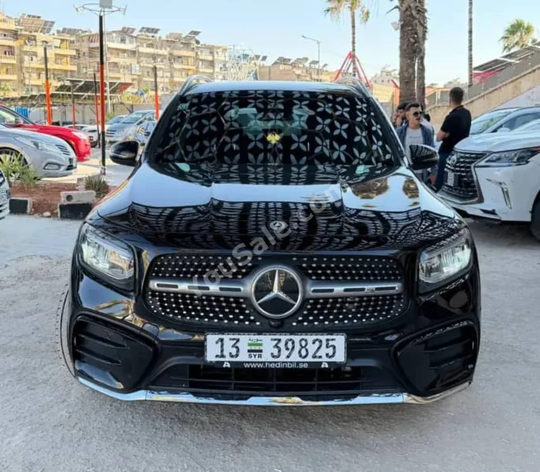 Mercedes-Benz GLB 220 2024 Automatic 1,500 km 4 Cylinder FWD SUV Black Gasoline